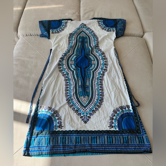 Blue and White Dashiki/Bohemian Patterned Women's Dress - Picture 2 of 6